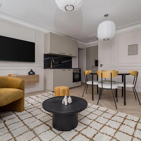 Poeticstay - Saint Lazare *