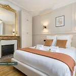 Poeticstay - Saint Lazare Апартаменты *
