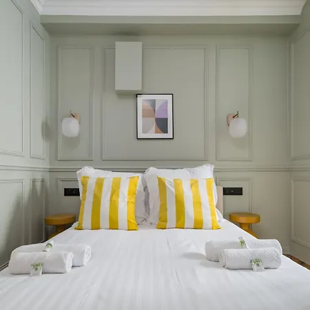 Poeticstay - Saint Lazare アパート