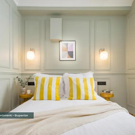 Poeticstay - Saint Lazare Appartement Parijs