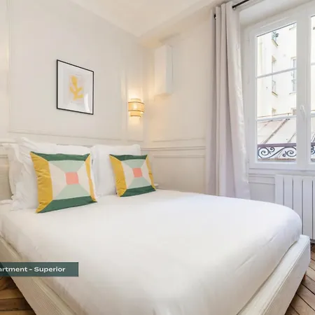 Poeticstay - Saint Lazare * Parijs