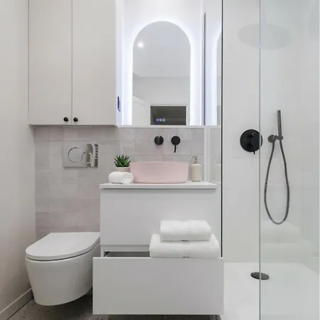 Poeticstay - Saint Lazare *