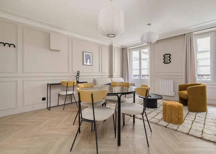 Poeticstay - Saint Lazare Апартаменты *